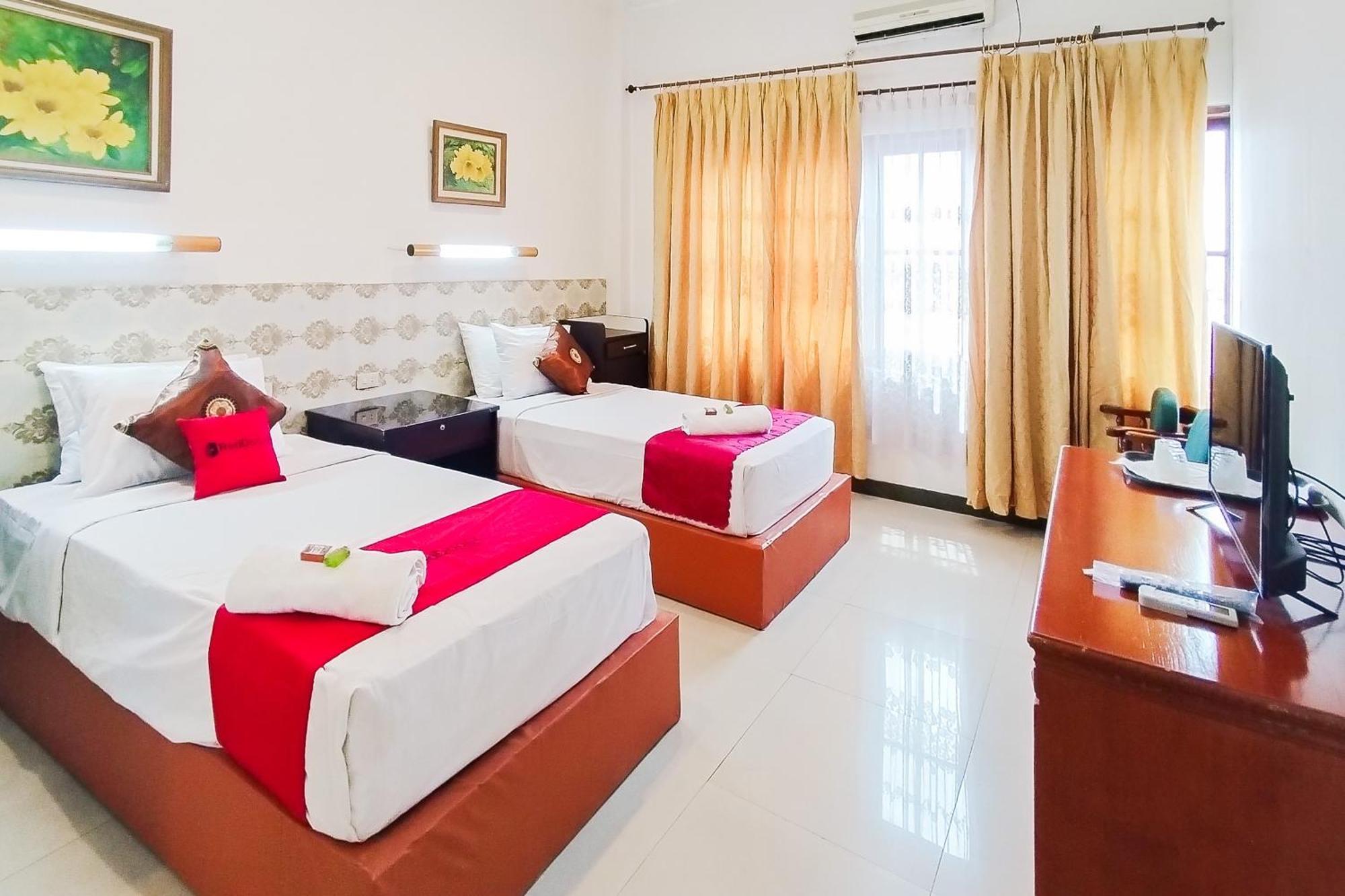 Hotel Reddoorz Near Focal Point Medan Sunggal Exterior foto