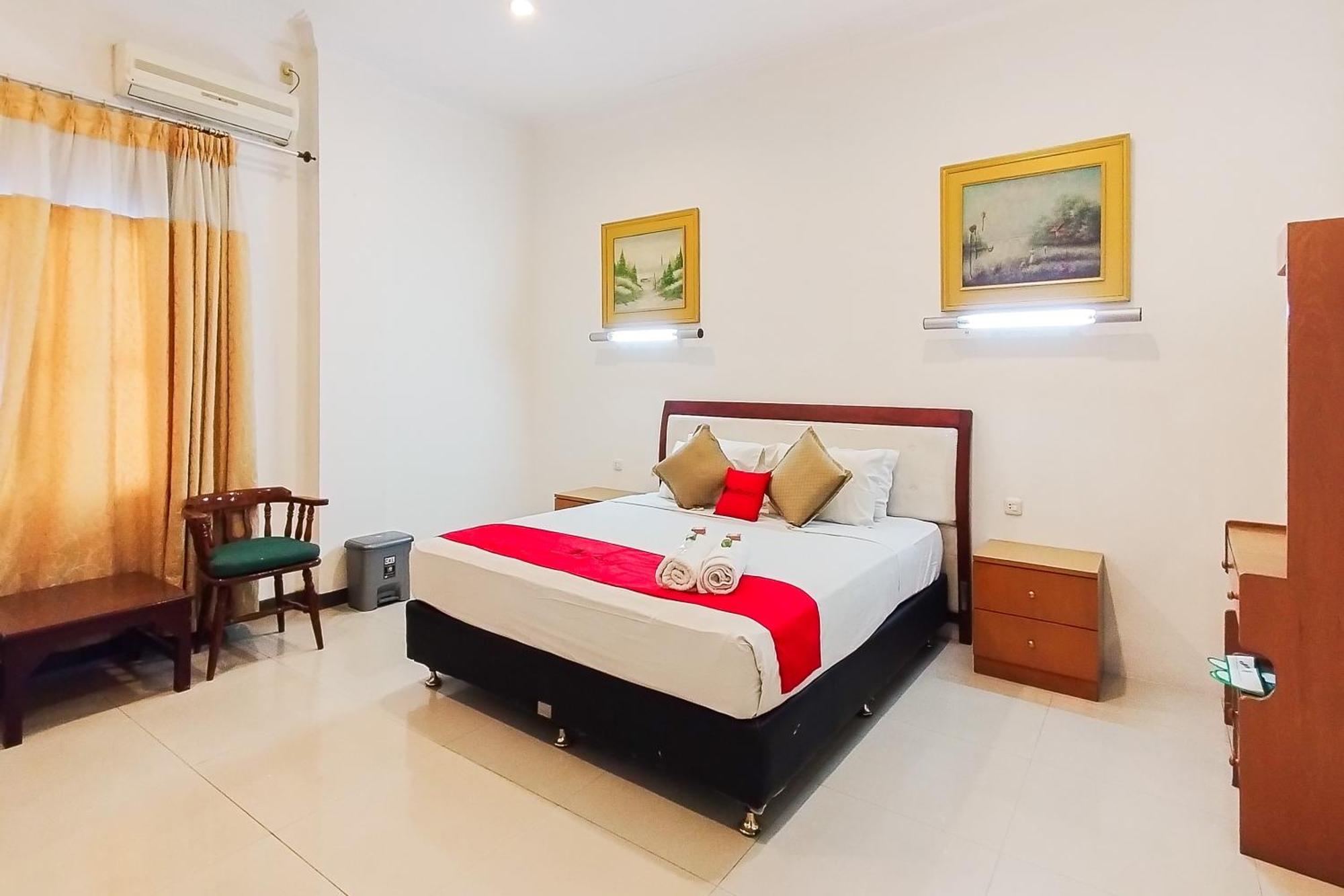 Hotel Reddoorz Near Focal Point Medan Sunggal Exterior foto